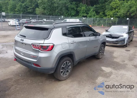2019 Jeep Compass Trailhawk 4X4 from USA, damaged, VIN 3C4NJDDB5KT671739